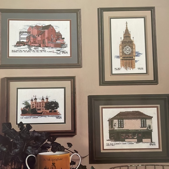 💚1978 & 1982 Graphique Needle Arts Cross Stitch Leaflets  by Judith Sandy - Picture 3 of 8